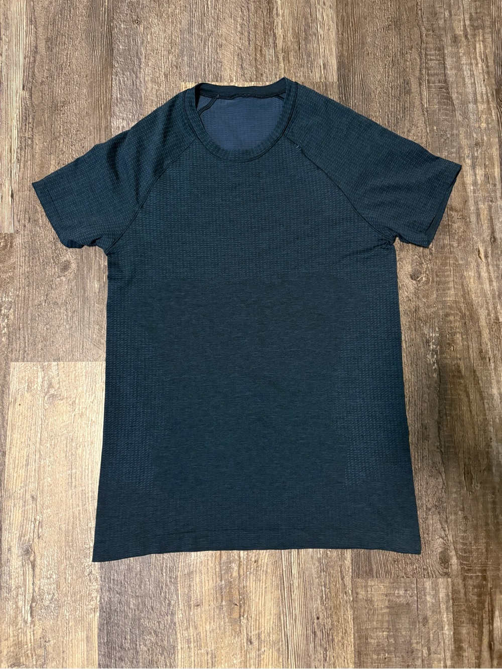 Men’s Lululemon Metal Vent Tech Short-Sleeve Shirt, Size XS